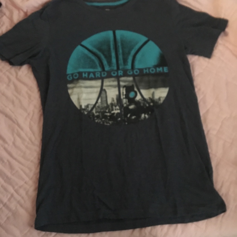 Like new T-shirt